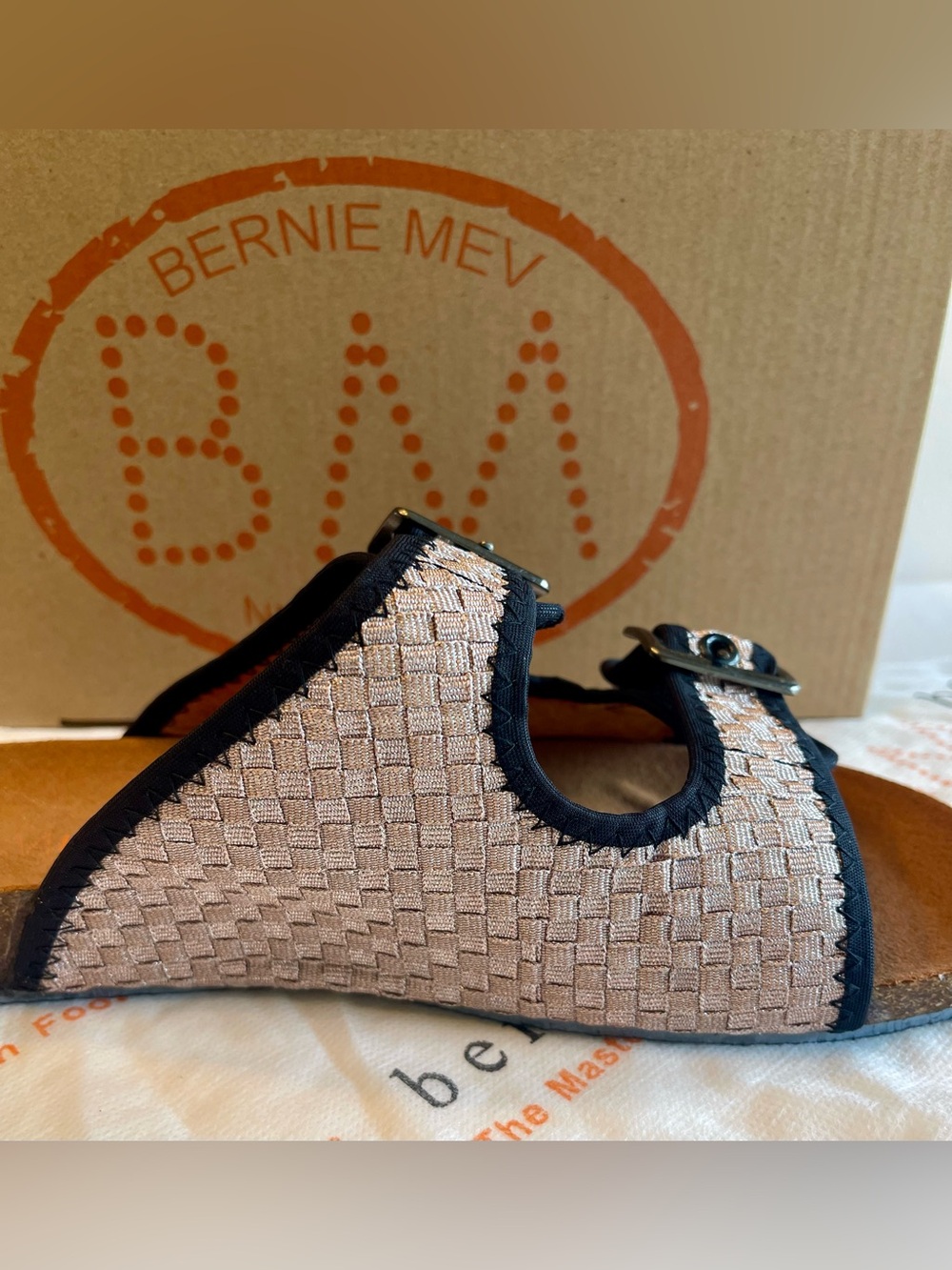 NIB BERNIE MEV SUNSET NUDE METALLIC SLIDE SANDAL WOVEN ADJUSTABLE VELCRO STRAPS - Picture 6 of 14
